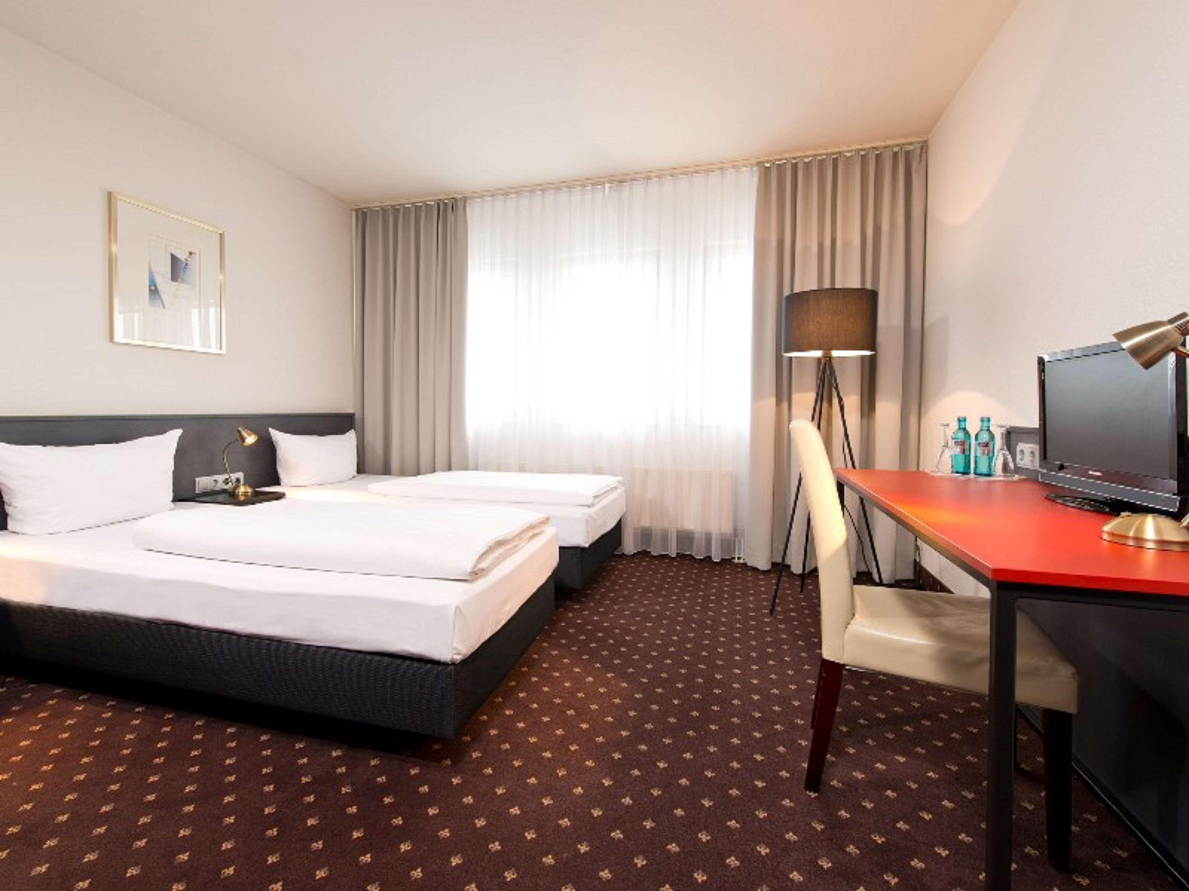 Achat Hotel ฮอคเคนไฮม์ ภายนอก รูปภาพ