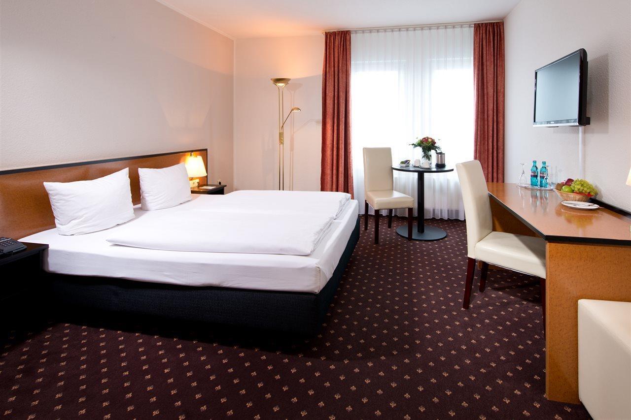 Achat Hotel ฮอคเคนไฮม์ ภายนอก รูปภาพ